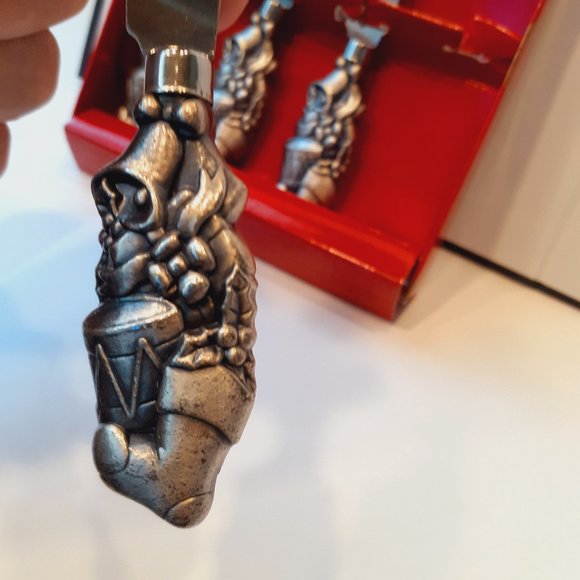 Holiday Spreaders Home for the Holidays May Co set of 4 - Picture 7 of 9